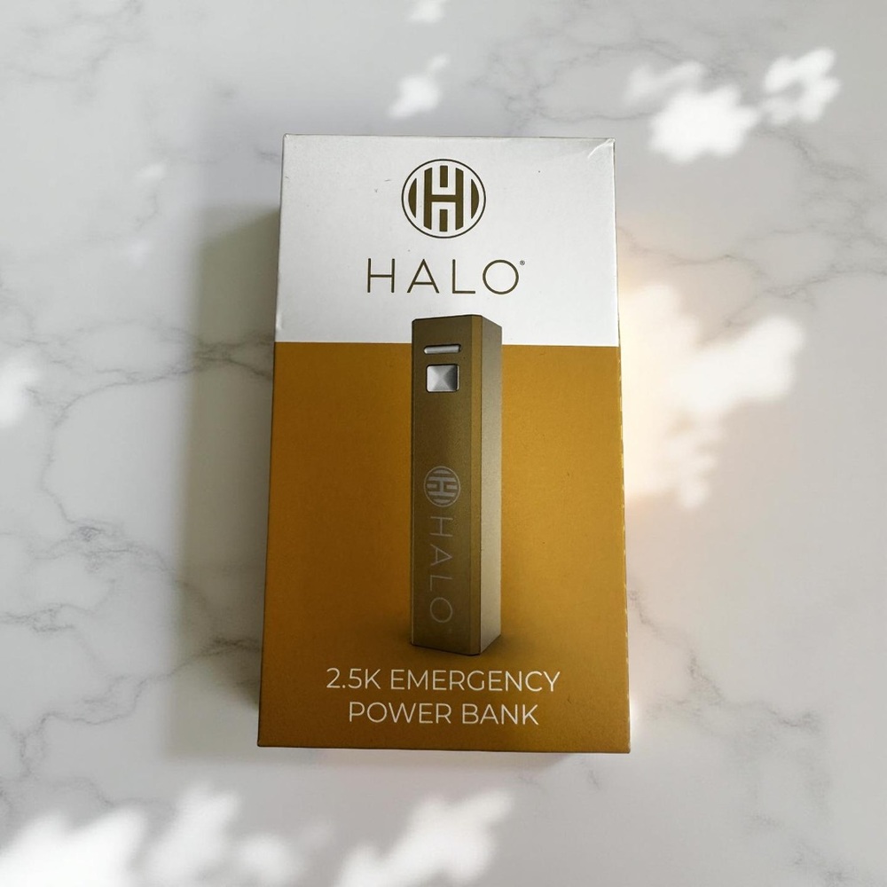 HALO 5,000mAh Lipstick Power Bank with Foldable AC Plug